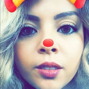 Meet your Posher, Iris